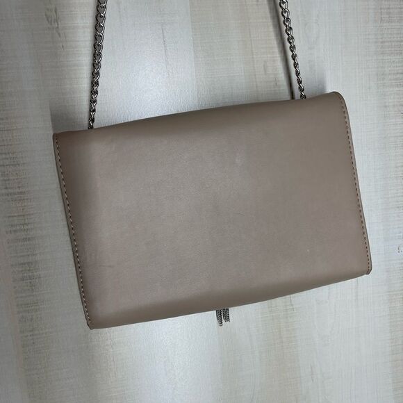 Badgley Mischka taupe tan purse silver chain‎ - Picture 7 of 11